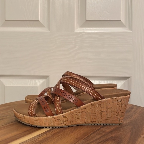 Skechers Sandals Womens Brown Tan Cork Wedges Platform Slip-Ons Strappy Summer - Picture 8 of 14
